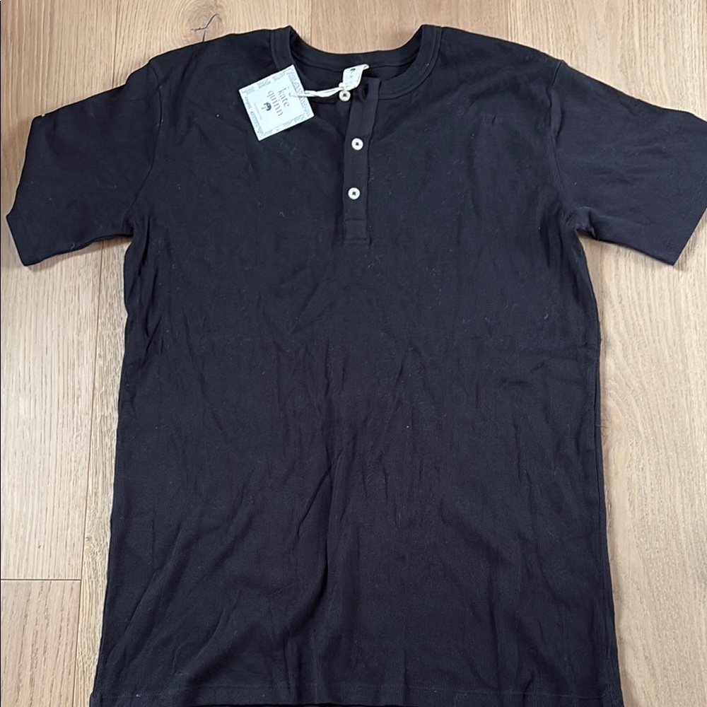 NWT Kate quinn tee size medium